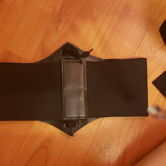 Velcro corset - Picture 2 of 2